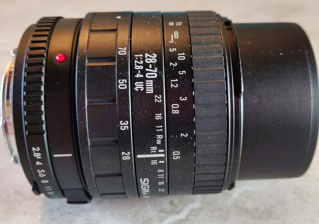 Sigma 24|70, F2.8-4.0 barrel